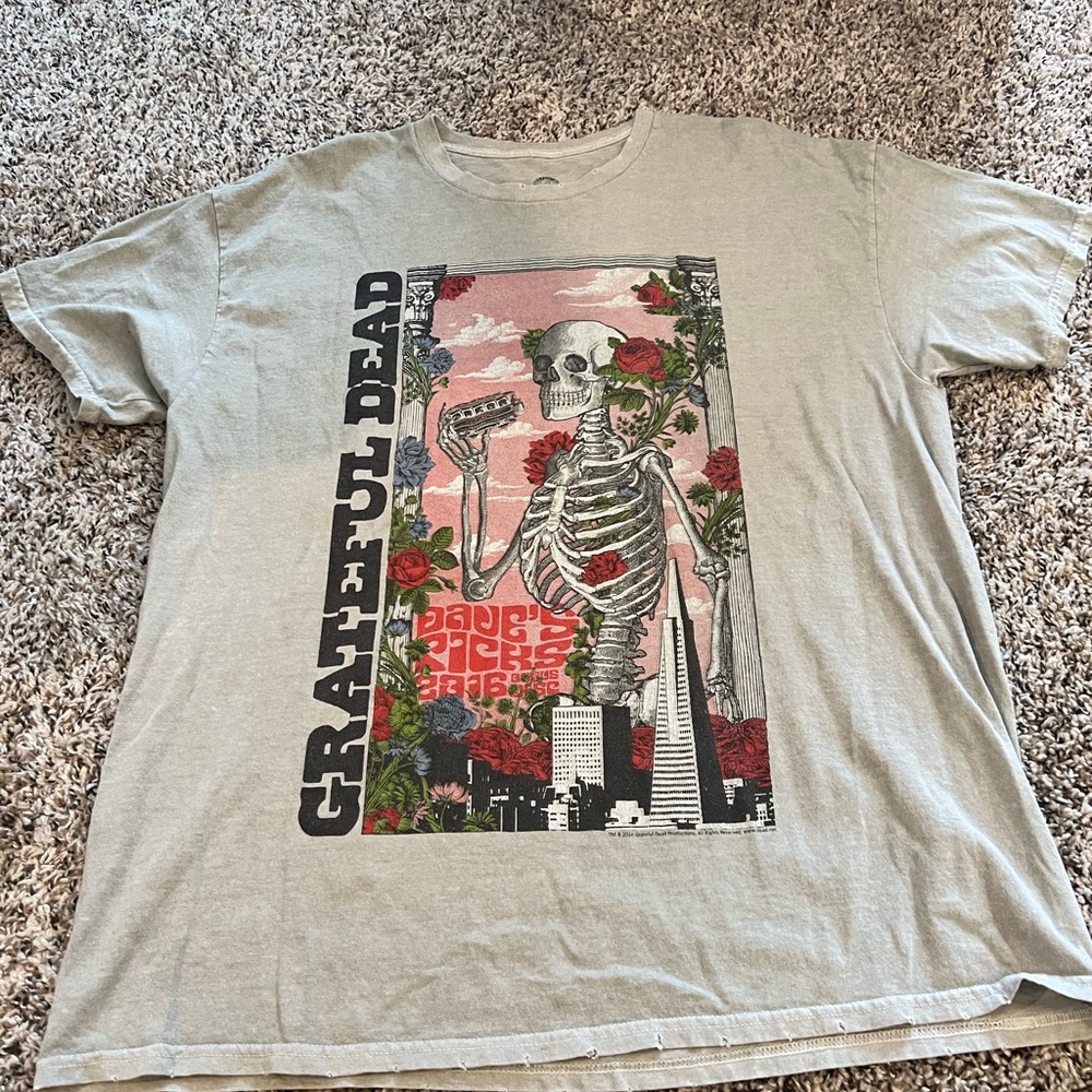Grateful Dead Graphic T-Shirt